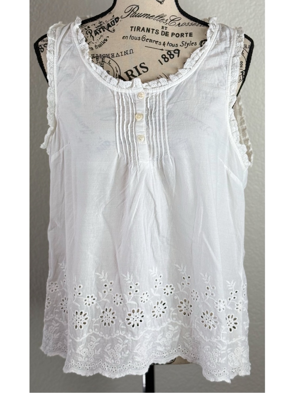 Shabby Chic Women’s White Lace Trim Eyelet Sleeveless Boho Romantic Blouse Large